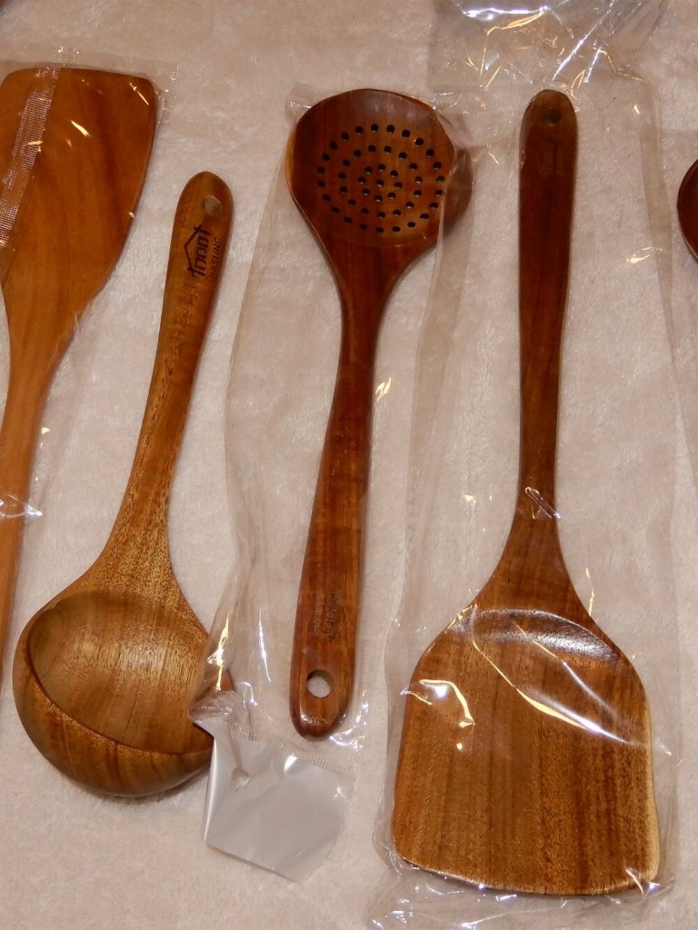 Jiasling 5 piece teak wooden utensil set